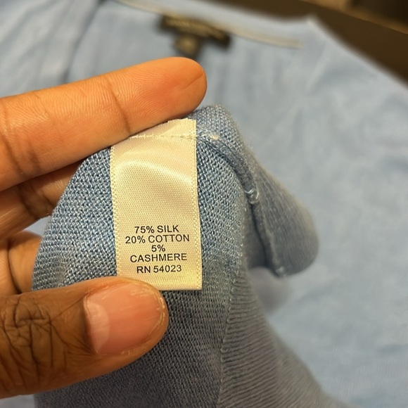 Banana Republic Long Sleeved V-Neck Sweater Men’s Blue Size XL Silk Cashmere - Picture 4 of 9